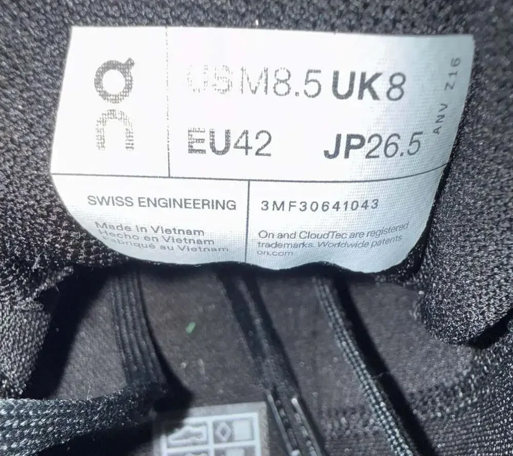 On The Roger Advantage Black Black Sneakers-8